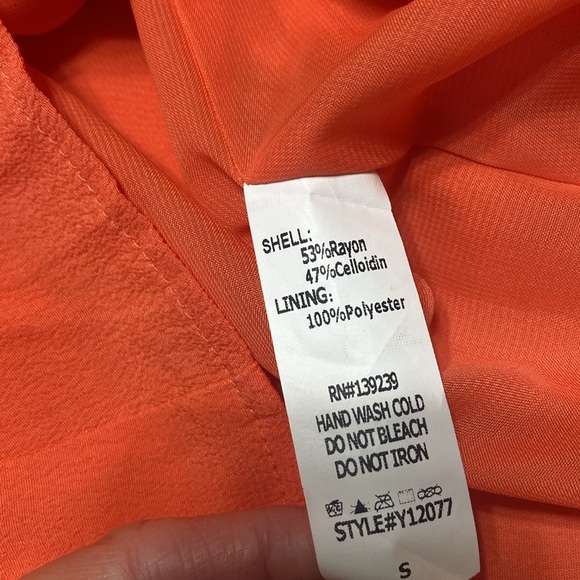 DO+BE orange cut out tank top size small NWT - Picture 7 of 7